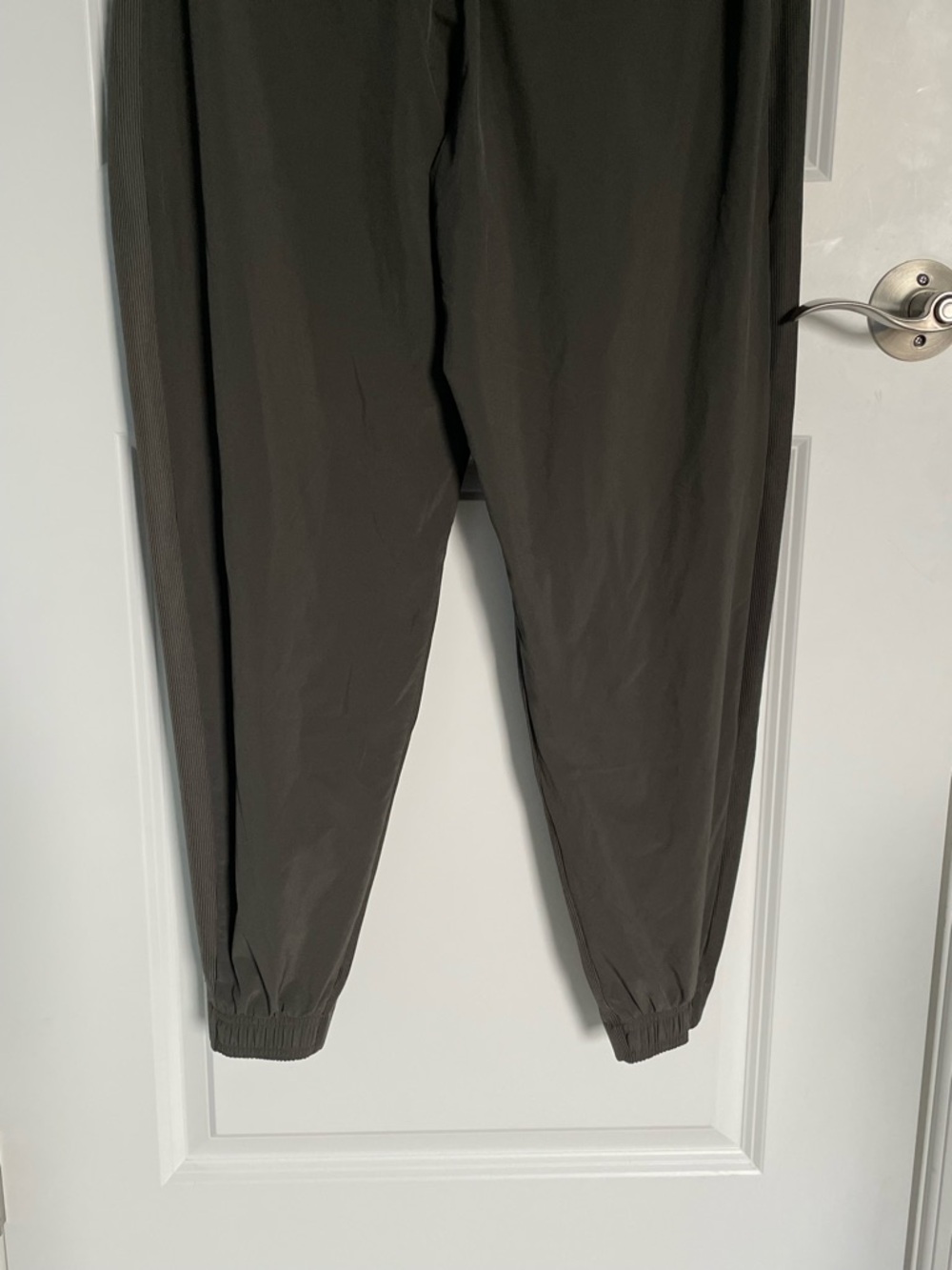 Athleta Women's Olive Textured Brooklyn Jogger Pants Size 14 - 54343 - Picture 10 of 14